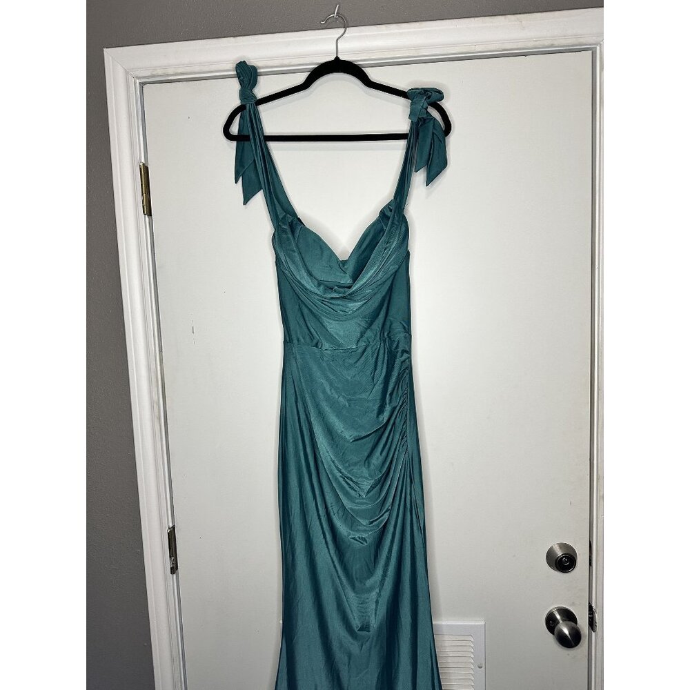 Elonna Teal Mermaid Style Evening Gown With Bow Straps Size S